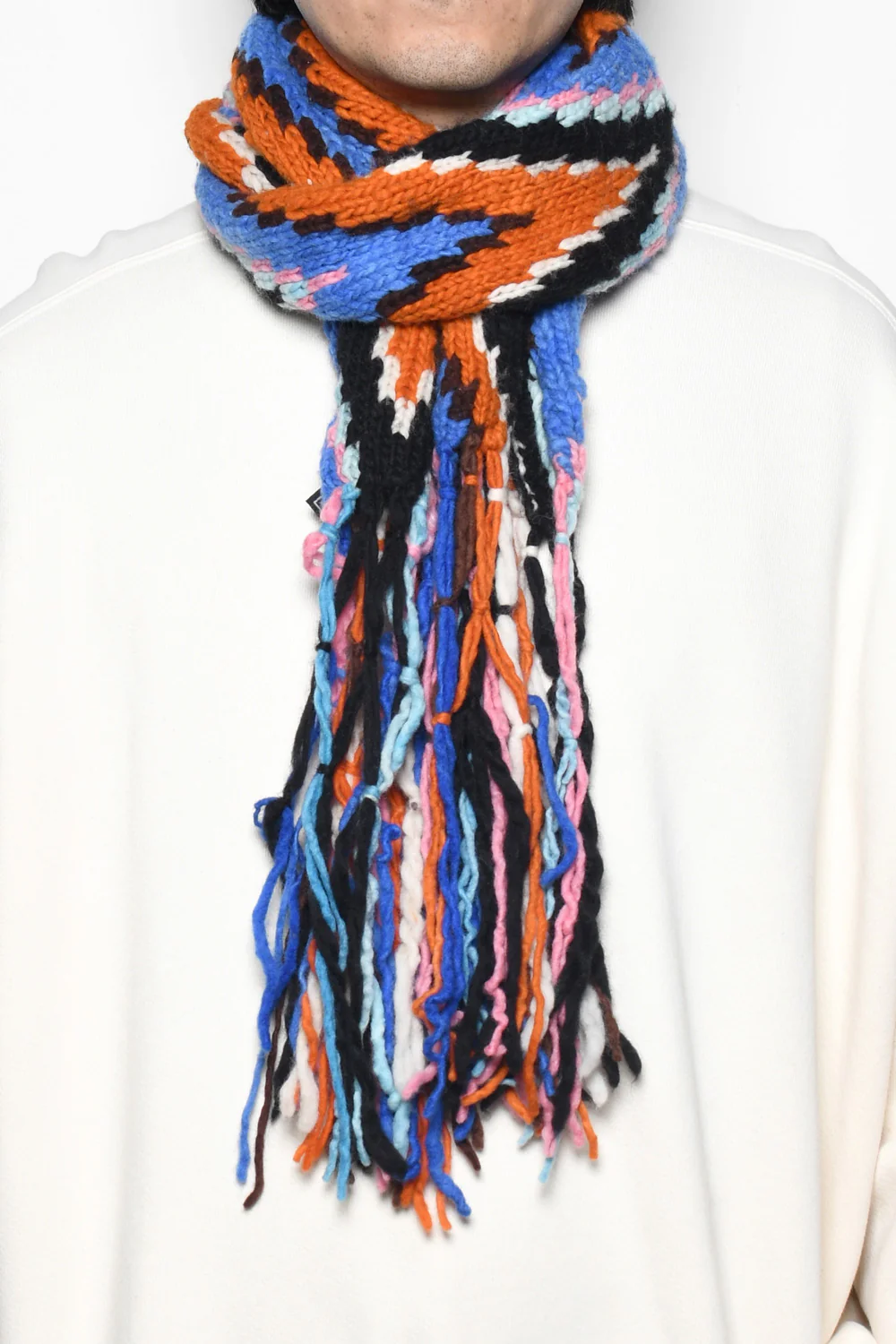 Merino Wool Design B Scarf - Black - Image 5